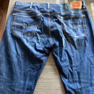 Levi’s 569 Jeans